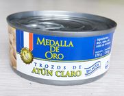 Gli aperitivi dei panini hanno inscatolato i bei pezzi del tonno su in Omega - 3 grassi senza Mercury