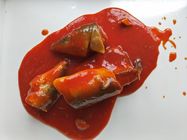 Comerci le sardine all'ingrosso inscatolate in salsa al pomodoro (calda) 50 la X 155g/24 X 425g