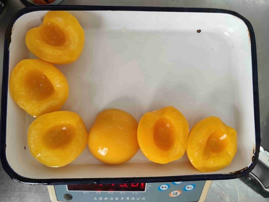 400g ha inscatolato la frutta gialla della pesca nell'imballaggio della latta