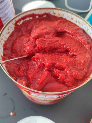 100% pomodoro fresco Pasta di pomodoro in scatola con additivi di frutta 2 anni Data di scadenza