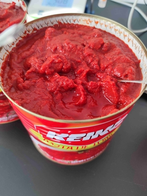 Pasta di pomodoro in scatola con istruzioni di conservazione Conservare in frigorifero Senza additivi Nessun conservante artificiale