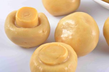 Gli interi funghi di bottone inscatolati/cinese hanno inscatolato i funghi 36 mesi di durata di prodotto in magazzino