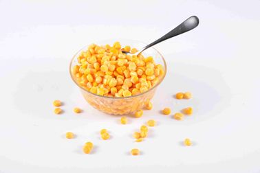 Corn in scatola dolce dolce sapore dolce fresco dolce perfetto per qualsiasi piatto