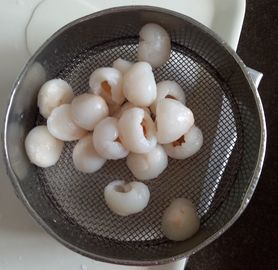 Sterilizzazione ad alta temperatura della frutta in scatola dolce fresca del litchi senza preservativi