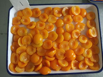 Il commestibile ha inscatolato le metà dell'albicocca in succo naturale 2650ml con 10-12% Brix