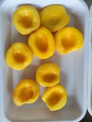 Pesche gialle in scatola di grado A perfette per le vostre esigenze commerciali