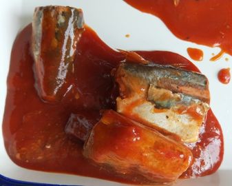 Sgombro pacifico inscatolato in salsa al pomodoro
