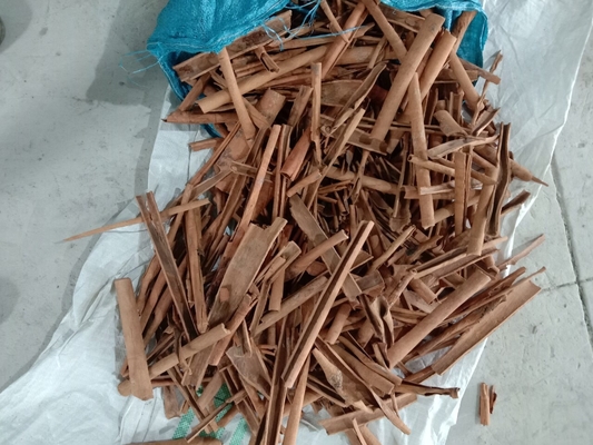 Cassia Cinnamon Sticks lunga 1% Max Origin Of Vietnam