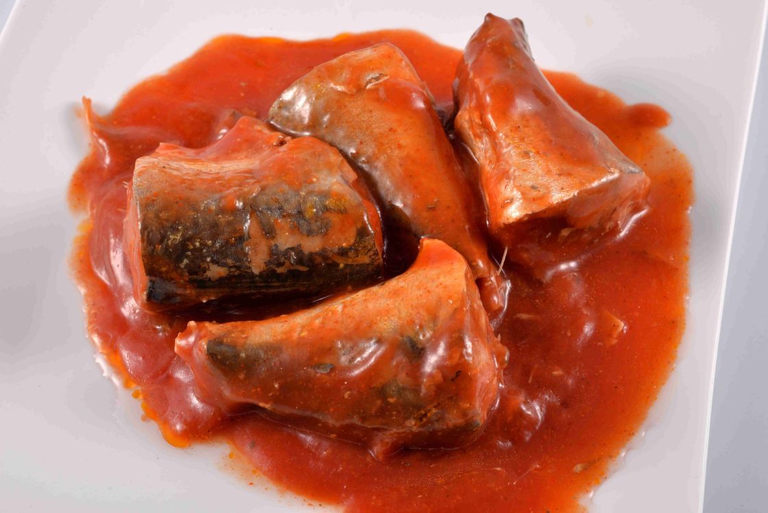 Sgombro inscatolato in salsa al pomodoro 425g (15oz)